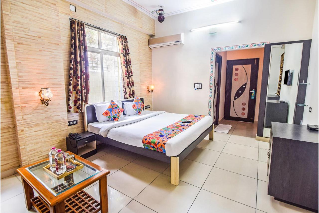 Fabhotel Everest International Udaipur Eksteriør billede